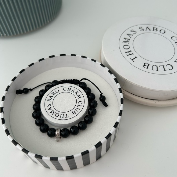 Thomas Sabo Black Bracelet with Red Heart Charm - Picture 3 of 3